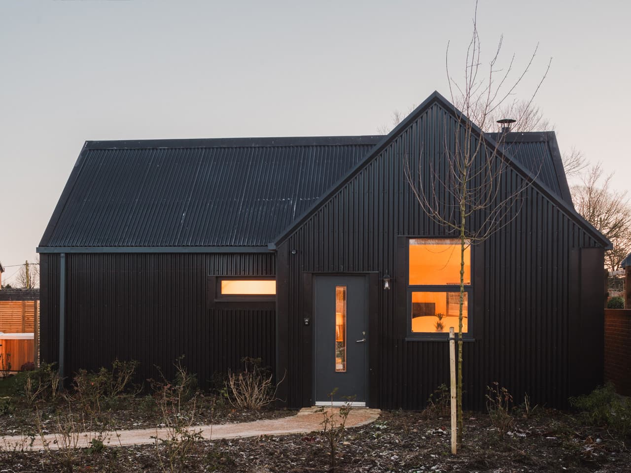 Adam barn, Longstones Avebury