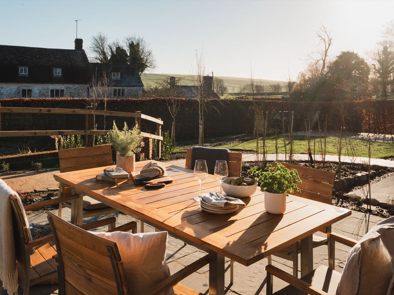 outdoor area at Kennet barn