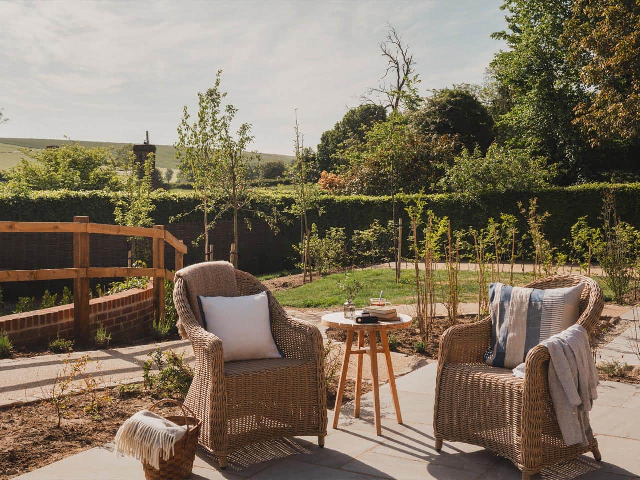 Outdoor space at Kennet barn